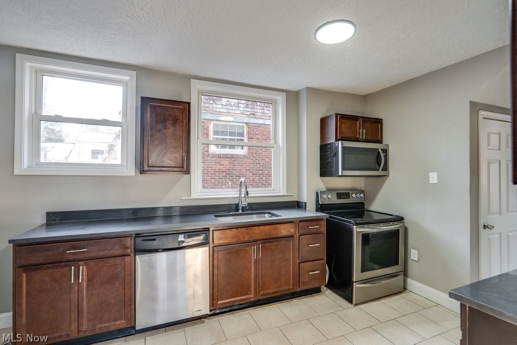 561 Melrose Street Akron OH 44305