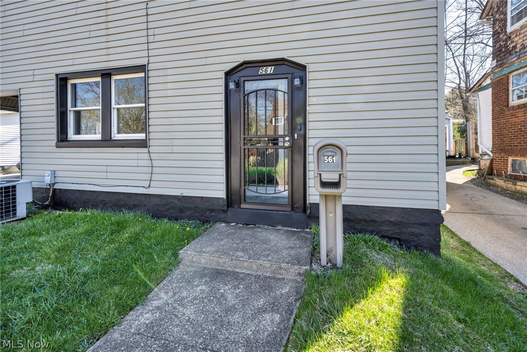 561 Melrose Street Akron OH 44305