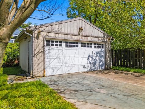 4131 W 210th Street Fairview Park OH 44126