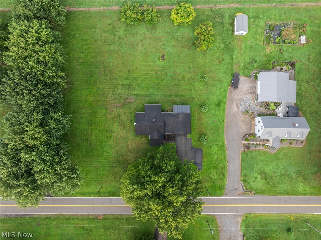 1152 County Road 54 Richmond OH 43944