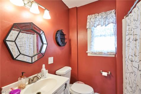 1622 31st Street NE Canton OH 44714