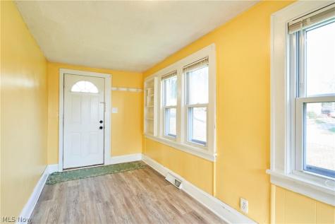 1622 31st Street NE Canton OH 44714