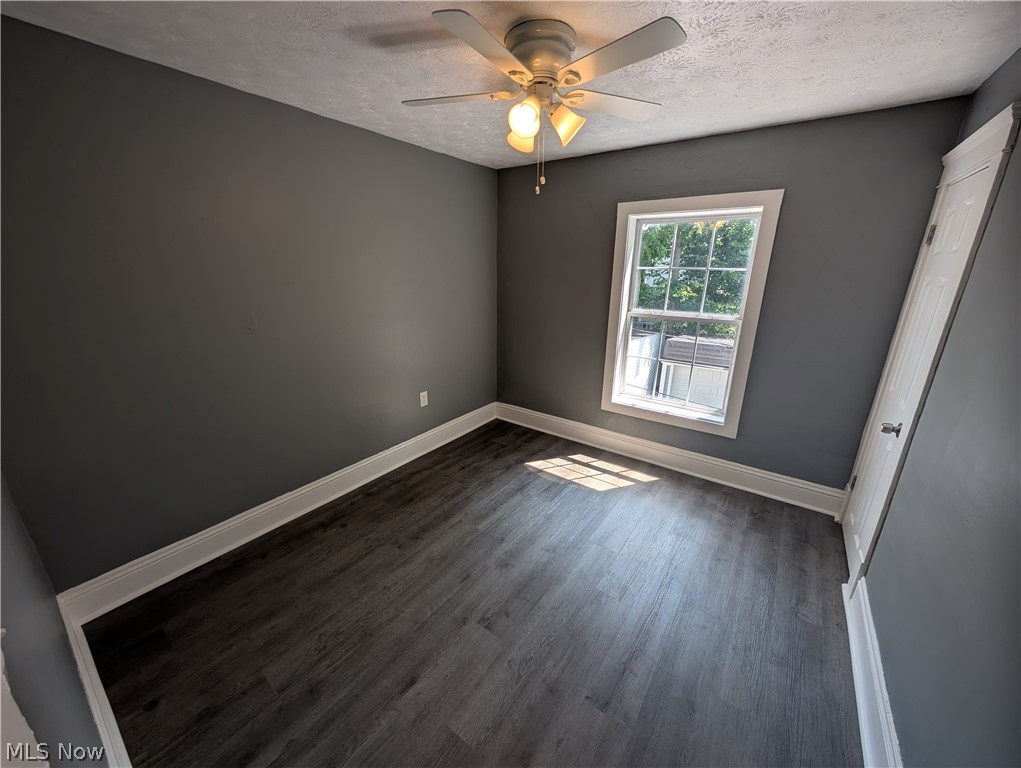 807 Woodland Avenue Elyria OH 44035