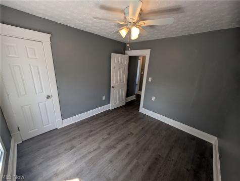 807 Woodland Avenue Elyria OH 44035