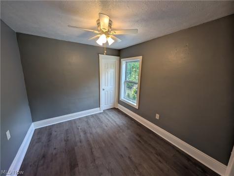 807 Woodland Avenue Elyria OH 44035