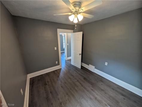 807 Woodland Avenue Elyria OH 44035