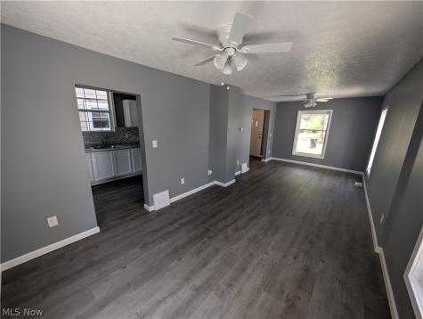 807 Woodland Avenue Elyria OH 44035