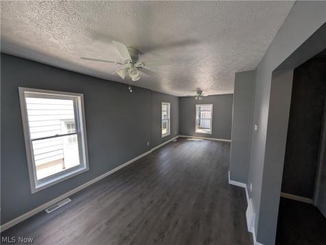 807 Woodland Avenue Elyria OH 44035
