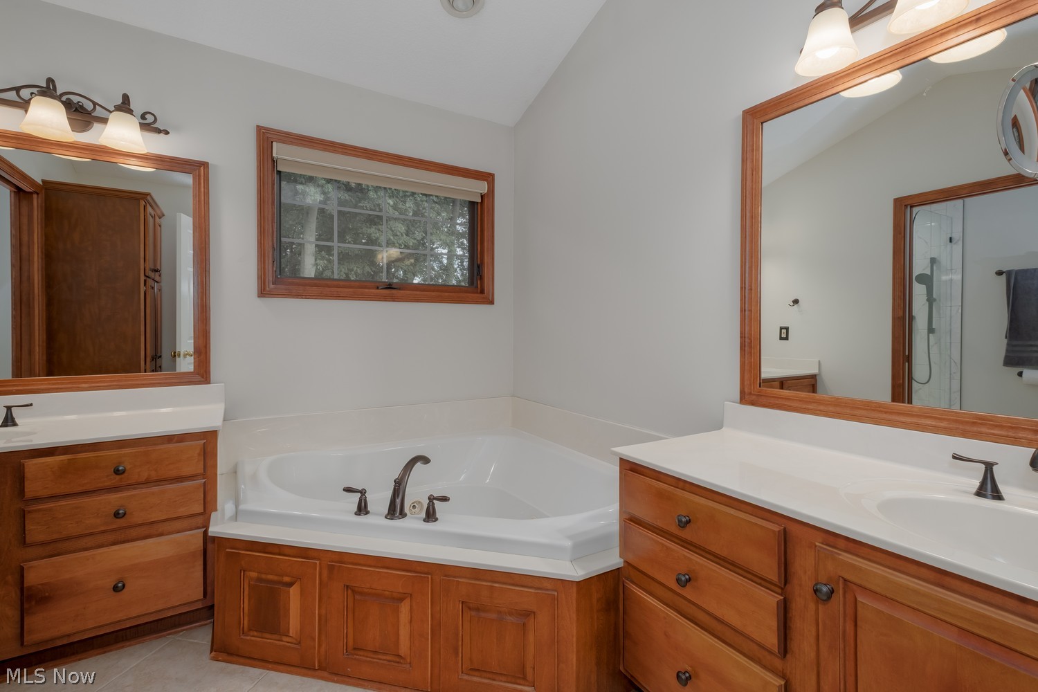 6452 Shenandoah Avenue NW Canton OH 44718
