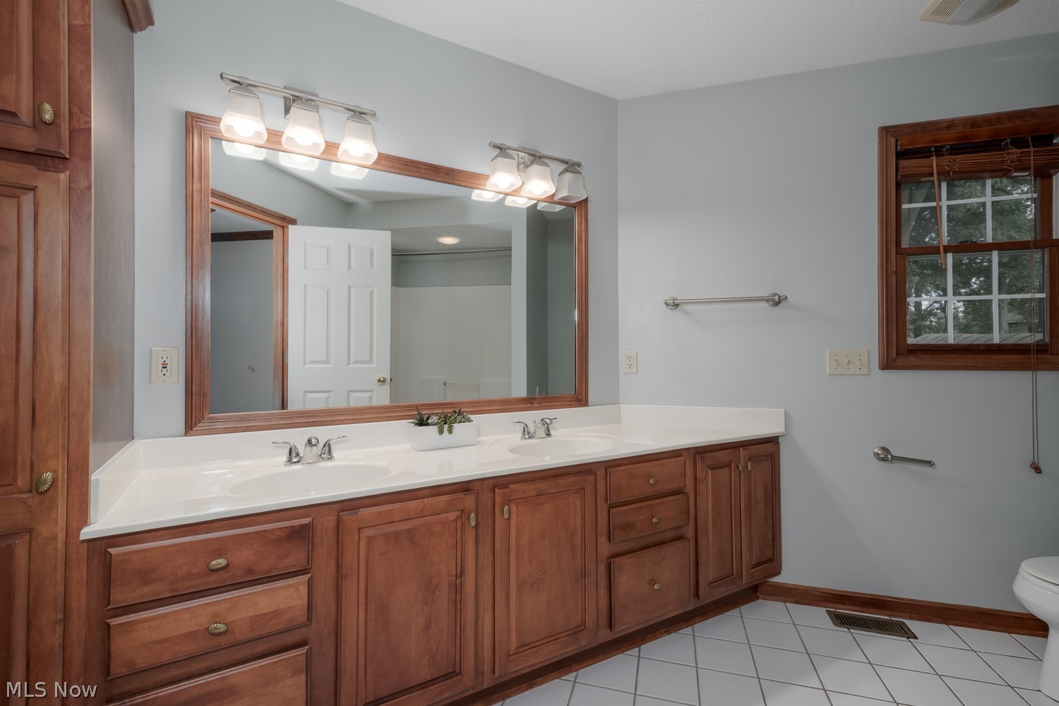 6452 Shenandoah Avenue NW Canton OH 44718