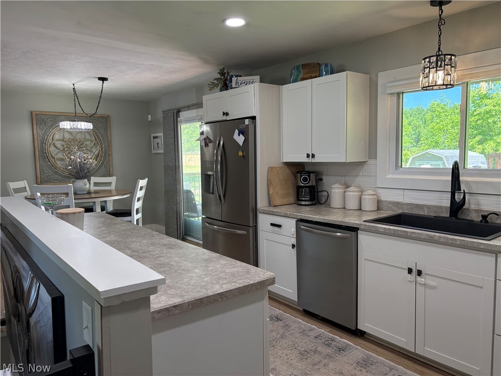 4424 N Lake Road West Farmington OH 44491