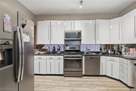 1726 W 31st Place Cleveland OH 44113
