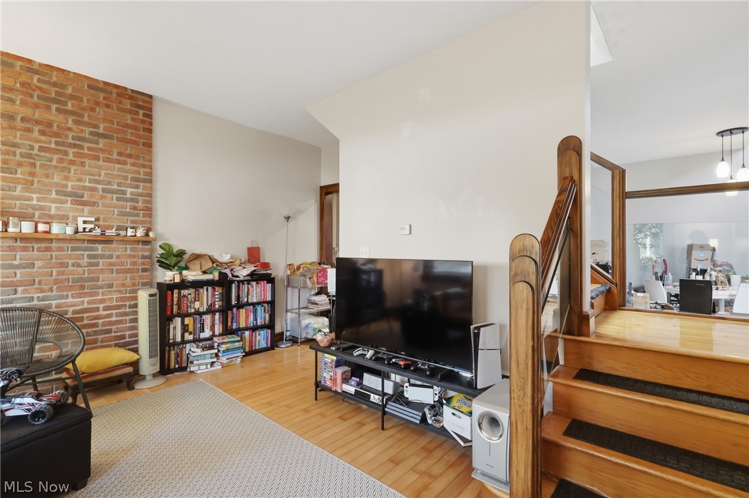 1726 W 31st Place Cleveland OH 44113