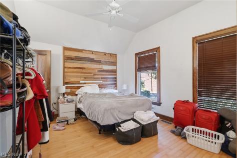 1726 W 31st Place Cleveland OH 44113