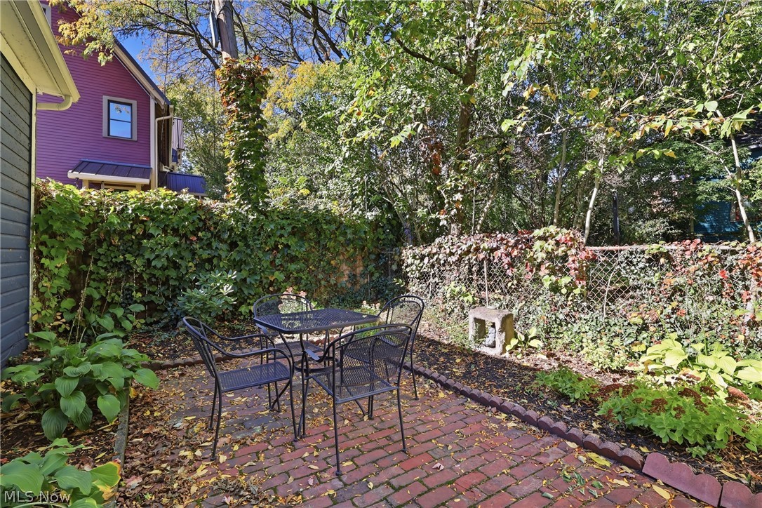 1726 W 31st Place Cleveland OH 44113
