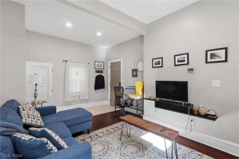 1726 W 31st Place Cleveland OH 44113