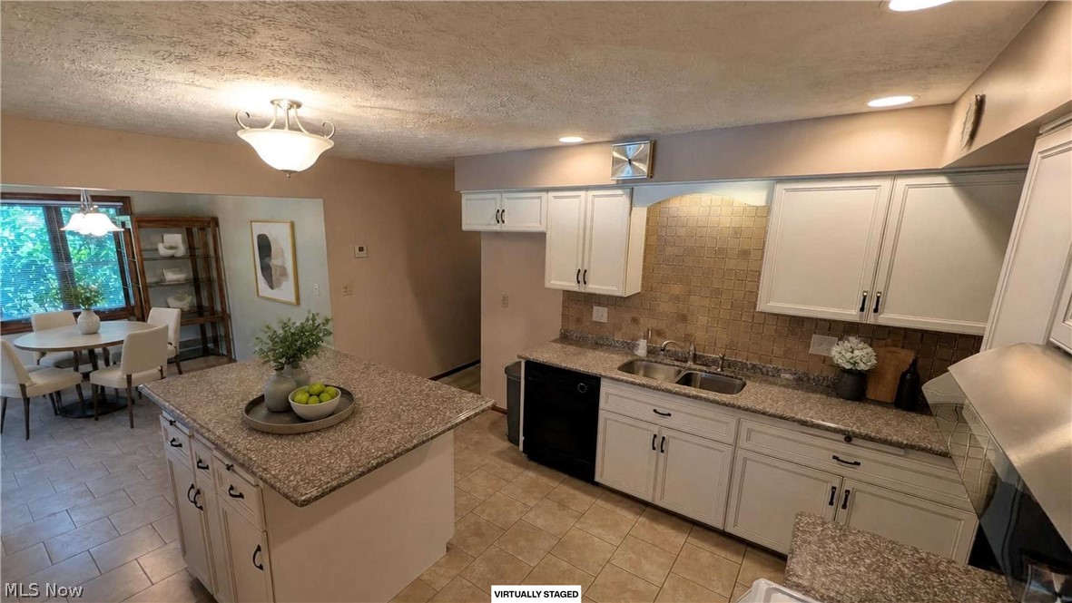 4770 Elizabeth Lane Brooklyn OH 44144