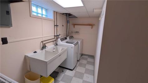 4770 Elizabeth Lane Brooklyn OH 44144