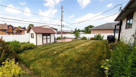 4770 Elizabeth Lane Brooklyn OH 44144