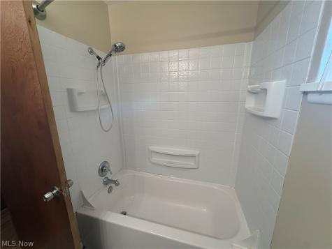 448 Chestnut Drive Berea OH 44017