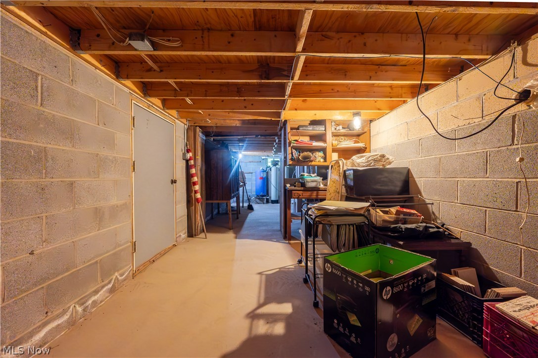 11218 Diehl Lake Drive Berlin Center OH 44401
