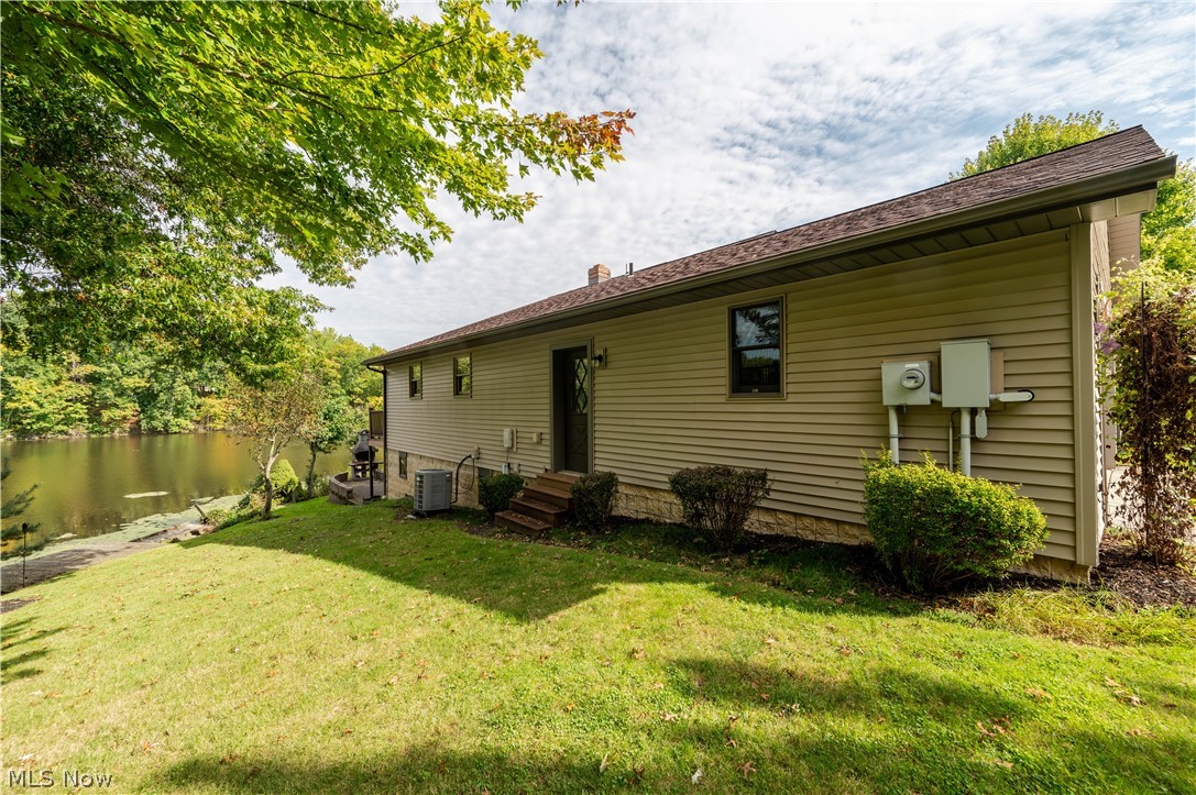 11218 Diehl Lake Drive Berlin Center OH 44401