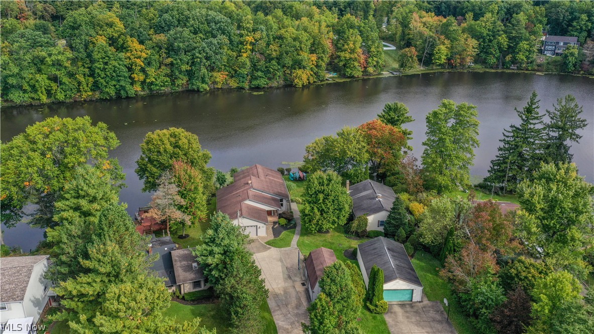 11218 Diehl Lake Drive Berlin Center OH 44401