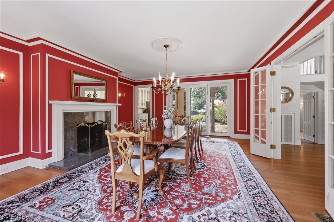9913 Lake Shore Boulevard Bratenahl OH 44108