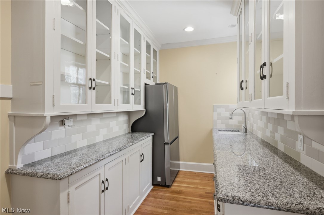 9913 Lake Shore Boulevard Bratenahl OH 44108