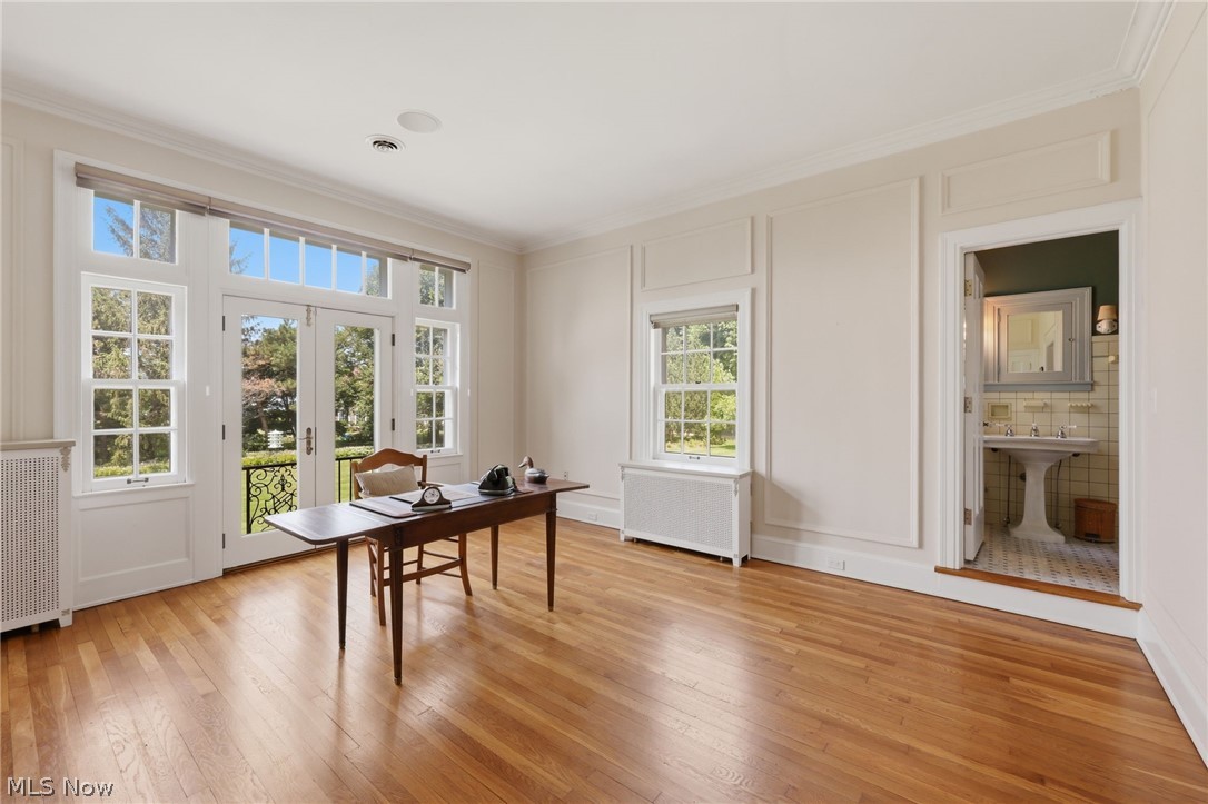 9913 Lake Shore Boulevard Bratenahl OH 44108