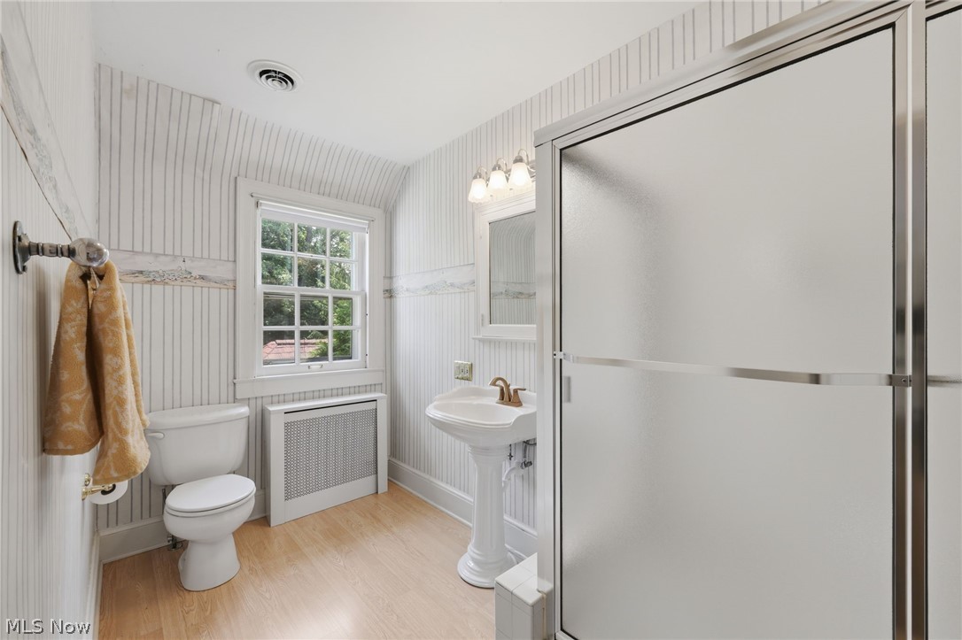 9913 Lake Shore Boulevard Bratenahl OH 44108