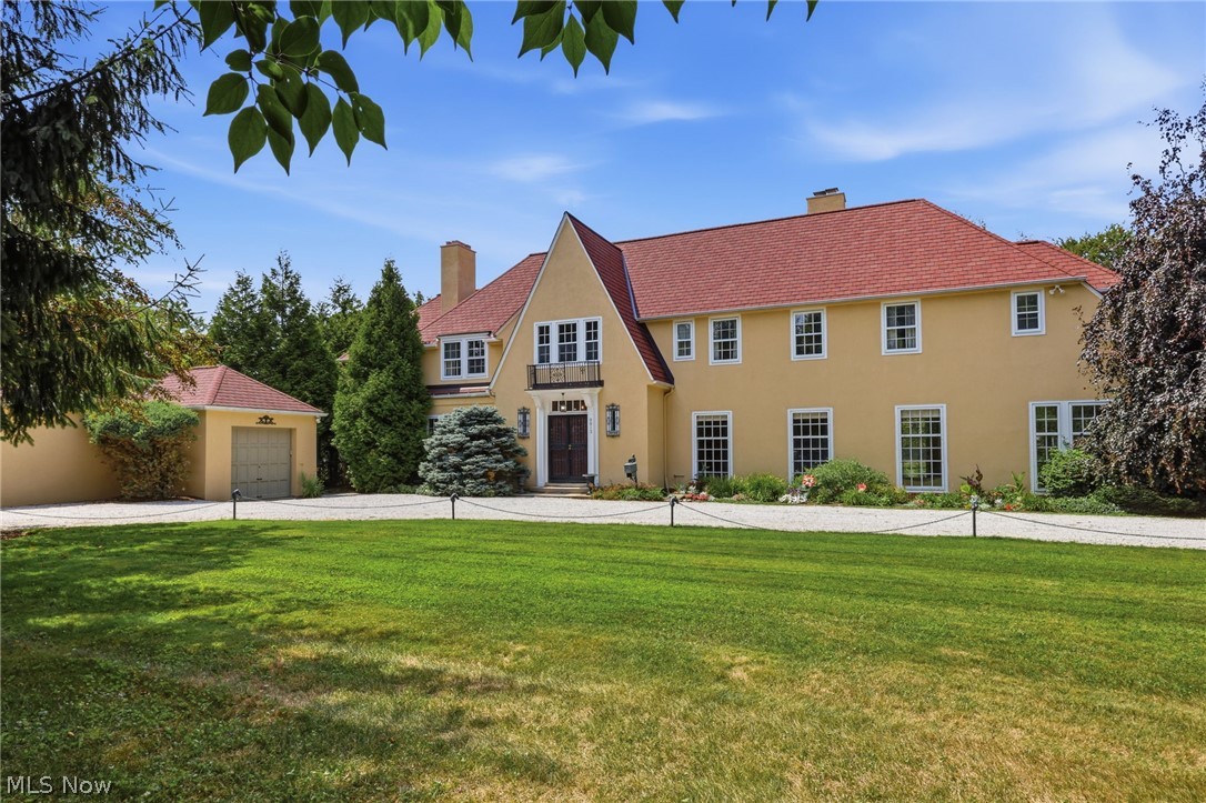 9913 Lake Shore Boulevard Bratenahl OH 44108