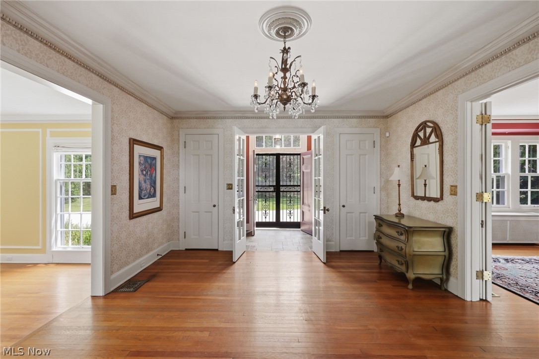 9913 Lake Shore Boulevard Bratenahl OH 44108