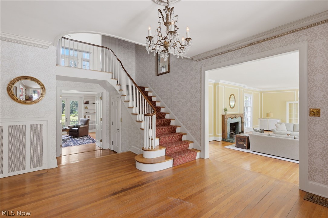 9913 Lake Shore Boulevard Bratenahl OH 44108