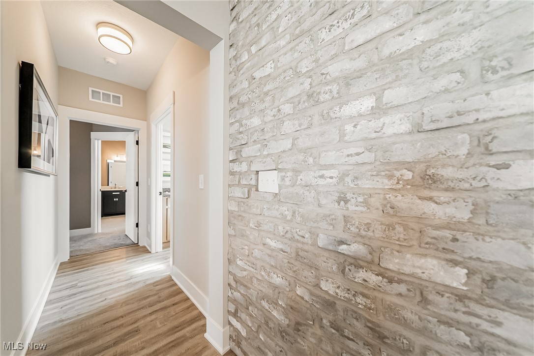 5302 Charlotte's Way Sheffield Village OH 44035