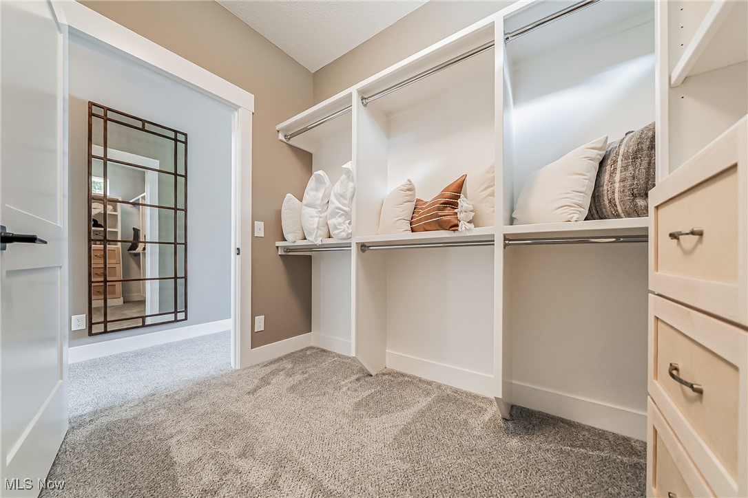 5302 Charlotte's Way Sheffield Village OH 44035