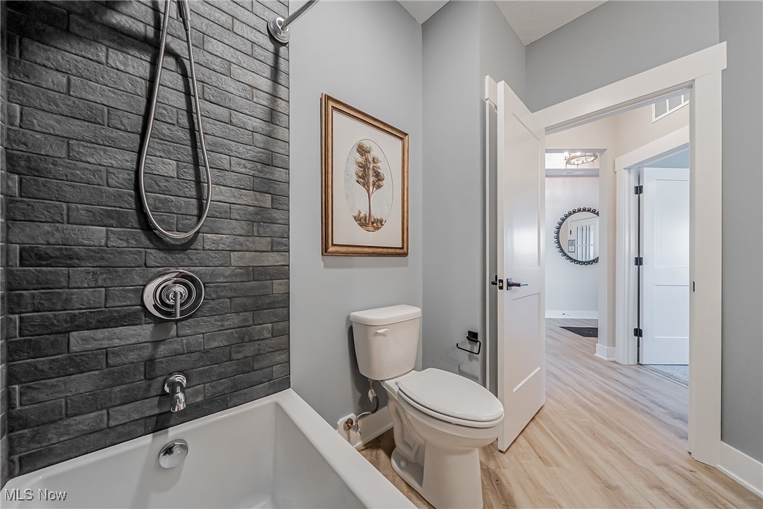 5302 Charlotte's Way Sheffield Village OH 44035