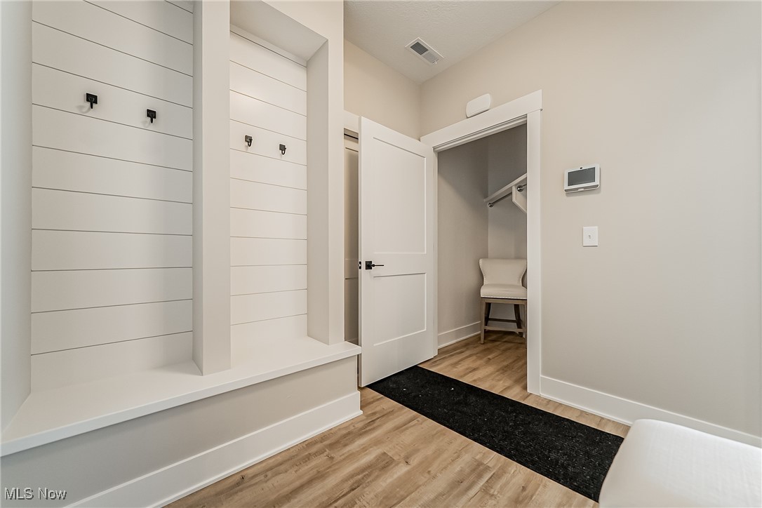 5302 Charlotte's Way Sheffield Village OH 44035