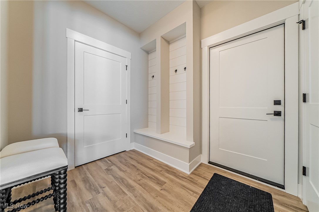 5302 Charlotte's Way Sheffield Village OH 44035