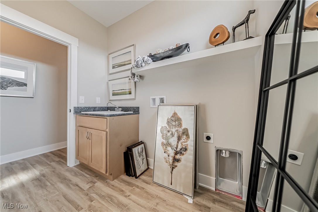 5302 Charlotte's Way Sheffield Village OH 44035