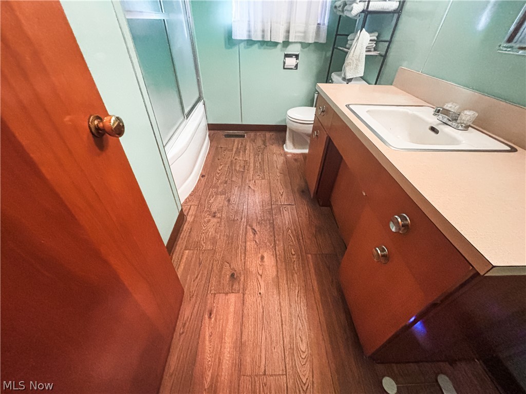 724 E Main Street Barnesville OH 43713