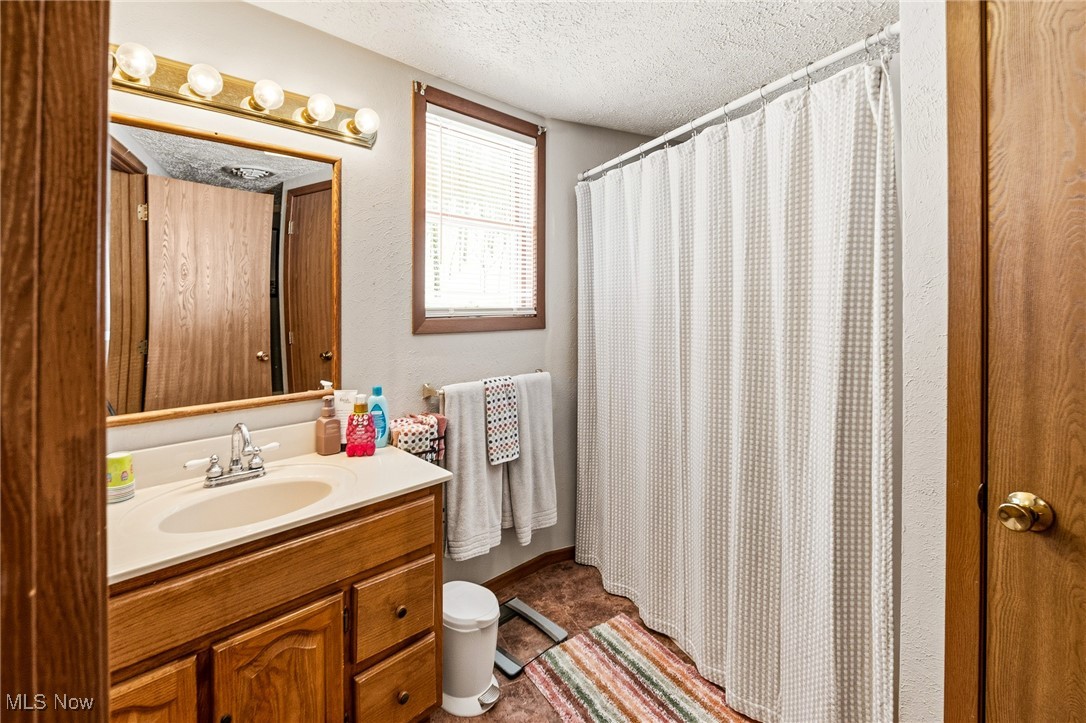 86523 North Bay Road Scio OH 43988
