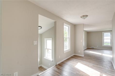 15413 Raymond Street Maple Heights OH 44137