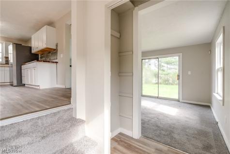 15413 Raymond Street Maple Heights OH 44137