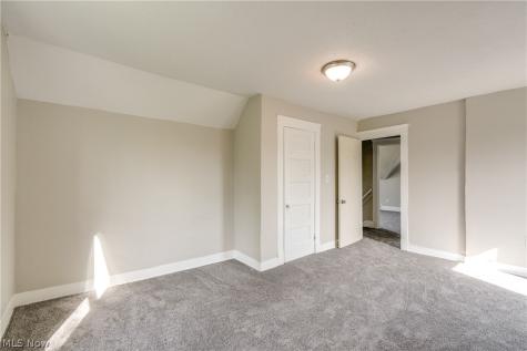 15413 Raymond Street Maple Heights OH 44137