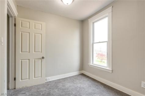 15413 Raymond Street Maple Heights OH 44137