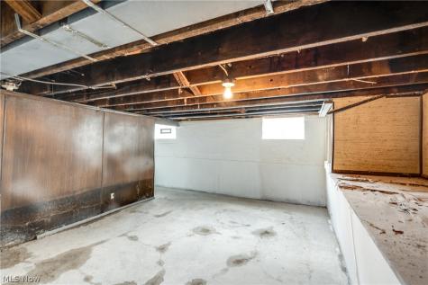 15413 Raymond Street Maple Heights OH 44137