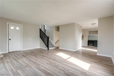 15413 Raymond Street Maple Heights OH 44137
