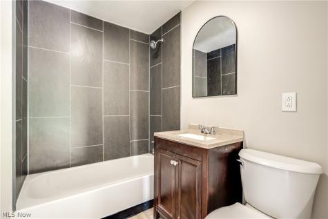 15413 Raymond Street Maple Heights OH 44137