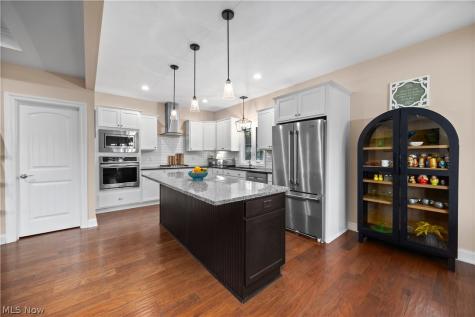 107 Loyola Drive Elyria OH 44035